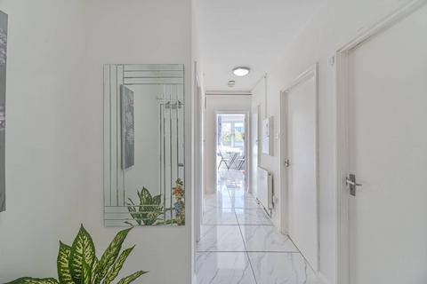 Casterbridge Road, Blackheath, London, SE3