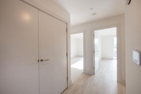 3 bedroom apartment to rent, The Hay, Prince Charles Road EX4