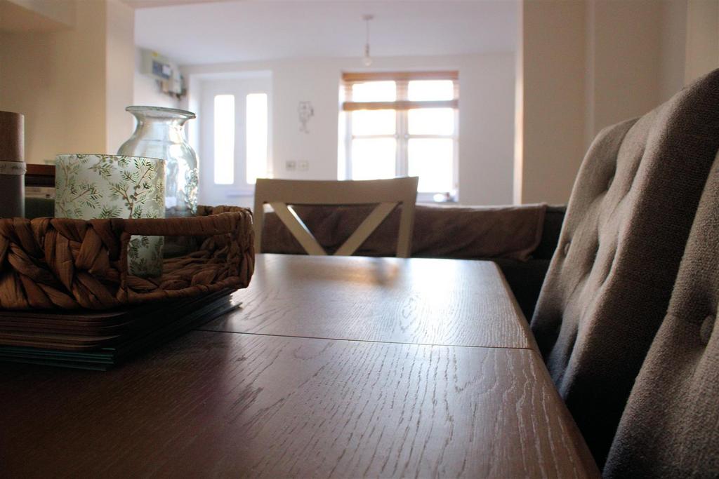 Dining Room Lifestyle