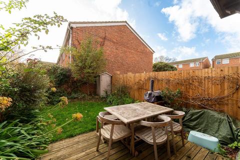 undefined, Robert Keen Close, Peckham, London, SE15