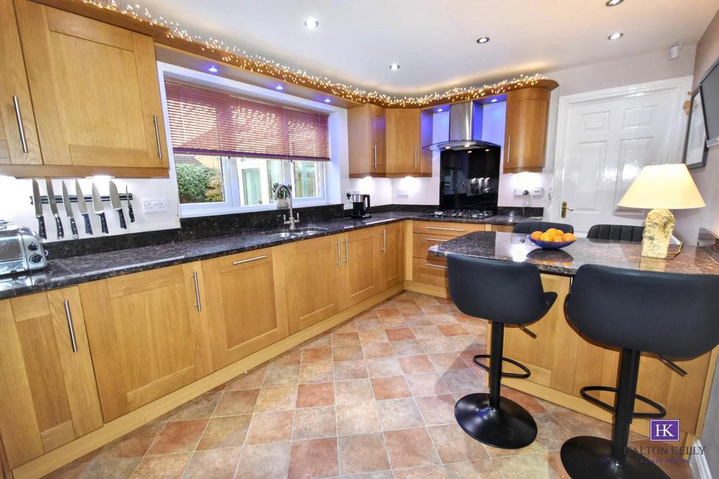 Kitchen/diner 2