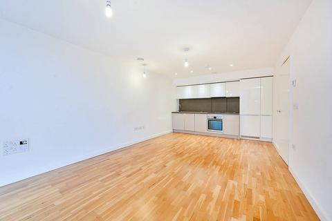 1 bedroom flat to rent, Vale Court, Brentford, TW8