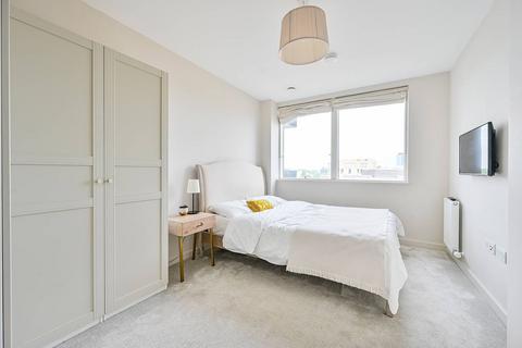 2 bedroom flat to rent, Commerce Road, Brentford, TW8
