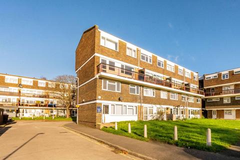 undefined, Wessex Close, Kingston, Kingston upon Thames, KT1