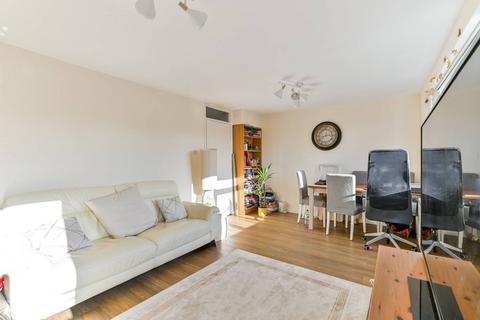 undefined, Wessex Close, Kingston, Kingston upon Thames, KT1
