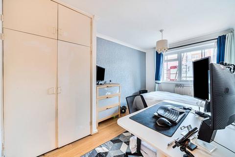 undefined, Borrodaile Road, Wandsworth Town, London, SW18