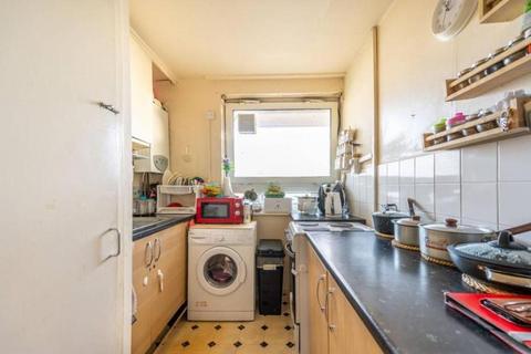 2 bedroom apartment for sale, Hume House, London , W11