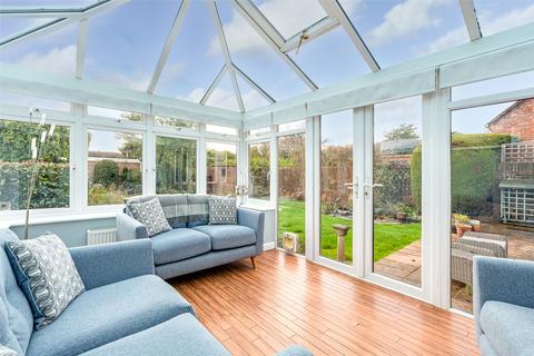 2 bedroom bungalow for sale, Franklands Close, Findon Valley, Worthing, West Sussex, BN14