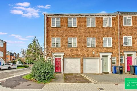 Ashburnham Close, London