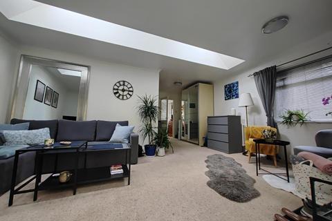 undefined, Arden Close, Bracknell