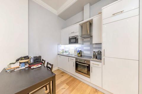 2 bedroom flat to rent, Claverton Street, London SW1V