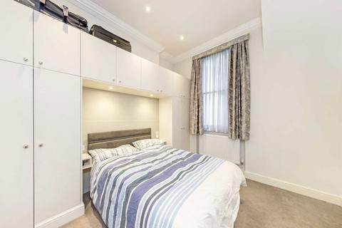 2 bedroom flat to rent, Claverton Street, London SW1V