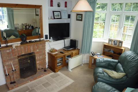 2 bedroom semi-detached house to rent, Stone Cottages, Linton ME17