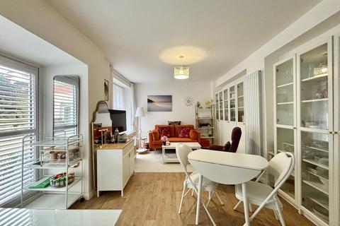 1 bedroom flat for sale, De la Warr Parade, Bexhill-on-Sea, TN40
