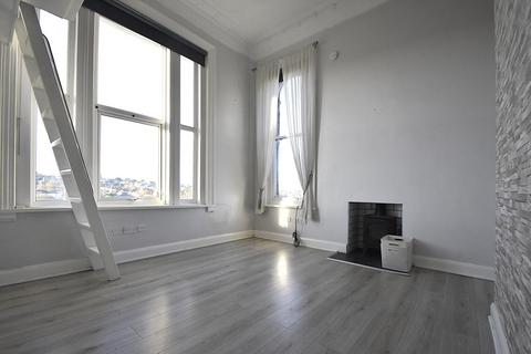 Studio to rent, 40 West Hill Road, Ryde