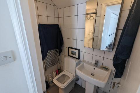 1 bedroom apartment to rent, Railton Road, Herne Hill, London, SE24