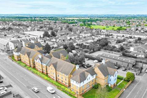 2 bedroom flat for sale, London Road, Benfleet SS7