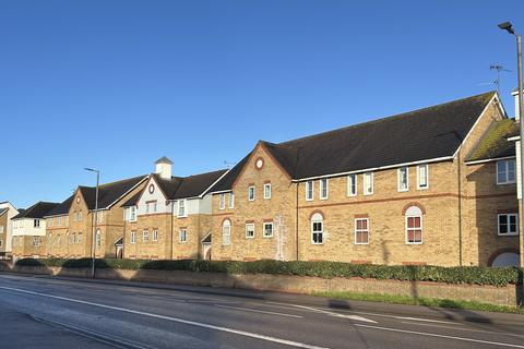 2 bedroom flat for sale, London Road, Benfleet SS7