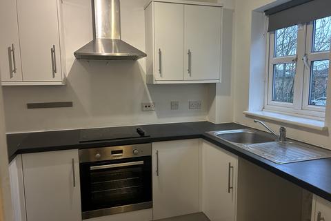 2 bedroom flat for sale, London Road, Benfleet SS7