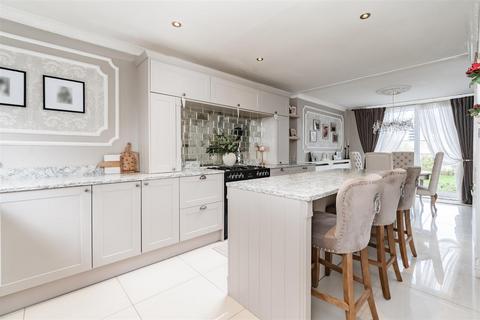 undefined, Punch Croft, New Ash Green DA3