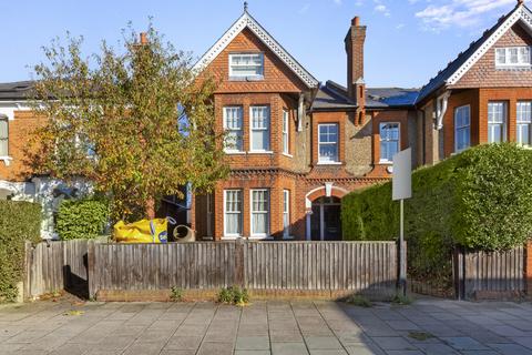 2 bedroom apartment to rent, Ewell Road, Surbiton KT6