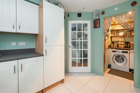 3 bedroom semi-detached house for sale, Poplar Way, Whitnash, Leamington Spa