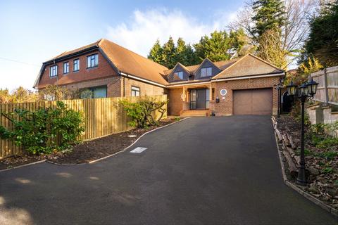 undefined, Highland Road, Purley, CR8