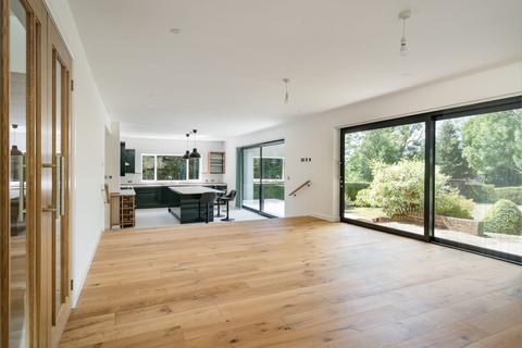 undefined, Highland Road, Purley, CR8