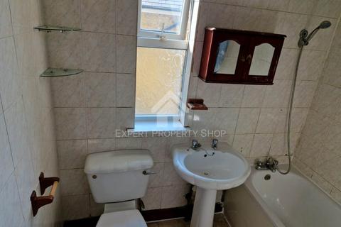 1 bedroom in a house share to rent, Sheals Crescent, Maidstone