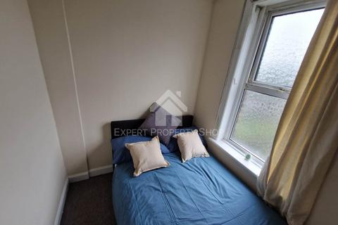 undefined, Sheals Crescent, Maidstone