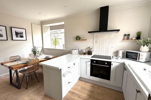4 bedroom end of terrace house for sale, Lansdowne Terrace, Brecon, Powys.
