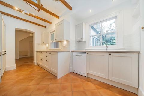 4 bedroom flat to rent, Alexandra Park Road, London N10