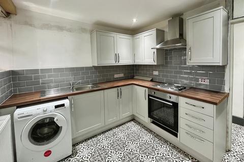 2 bedroom flat for sale, Rawlins Street, Fairfield
