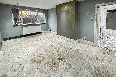 2 bedroom flat for sale, Rawlins Street, Fairfield