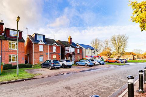 undefined, Alfold Road, Cranleigh GU6