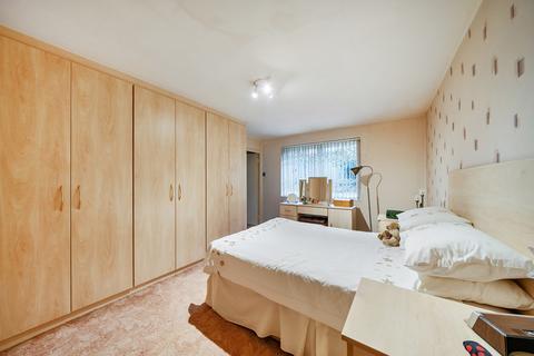 2 bedroom apartment for sale, Stonegrove, Edgware