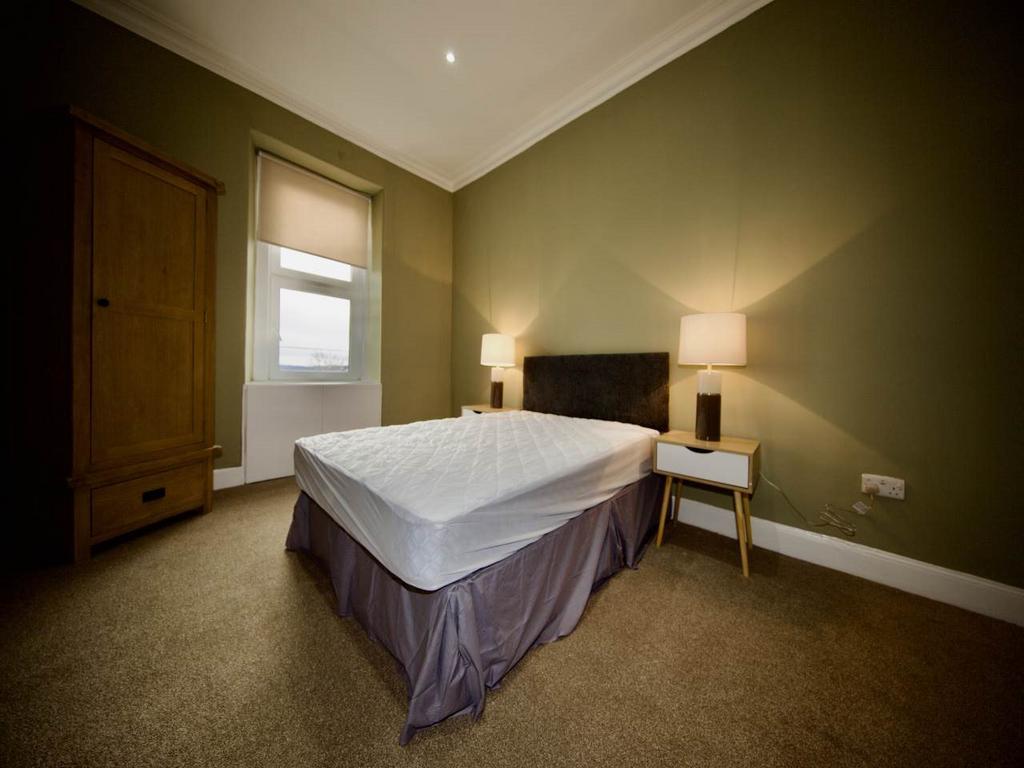259 Bedroom