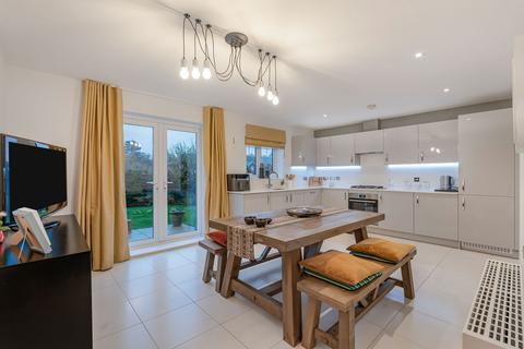 3 bedroom detached house for sale, River Walk, Fetcham