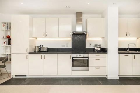 undefined, New Drum Street, London E1