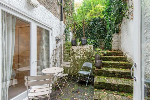 1 bedroom flat to rent, Philbeach Gardens, London SW5
