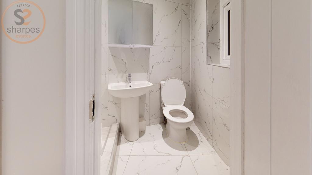 Bathroom (6)