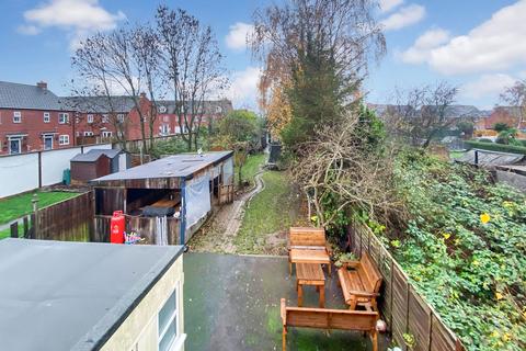 3 bedroom semi-detached house for sale, Huntingtower Road, Grantham NG31