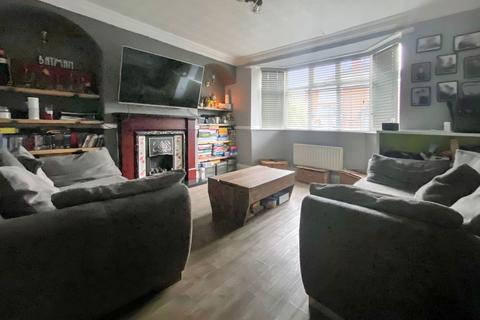 3 bedroom semi-detached house for sale, Huntingtower Road, Grantham NG31