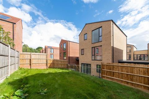 undefined, Peter Collinson Vale, Mill Hill