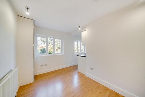 undefined, Summers Lane, North Finchley, N12