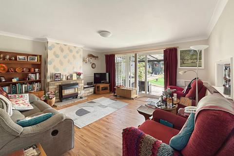 3 bedroom detached bungalow for sale, Milford Close, Wivenhoe, Colchester, CO7