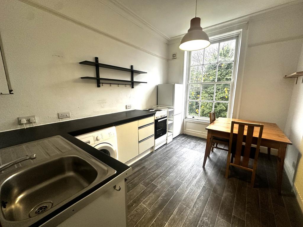 Flat 4, 1 Stanley Terrace