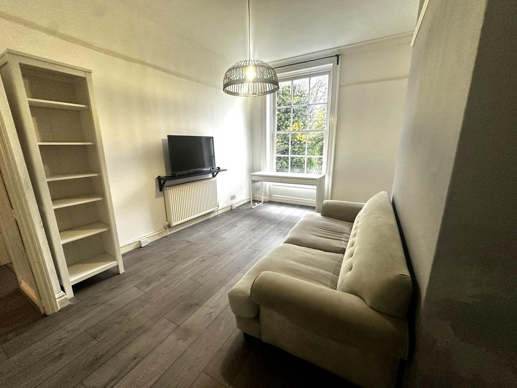 Flat 4, 1 Stanley Terrace
