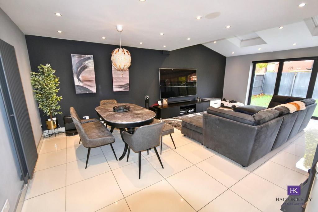 Open plan family kitchen