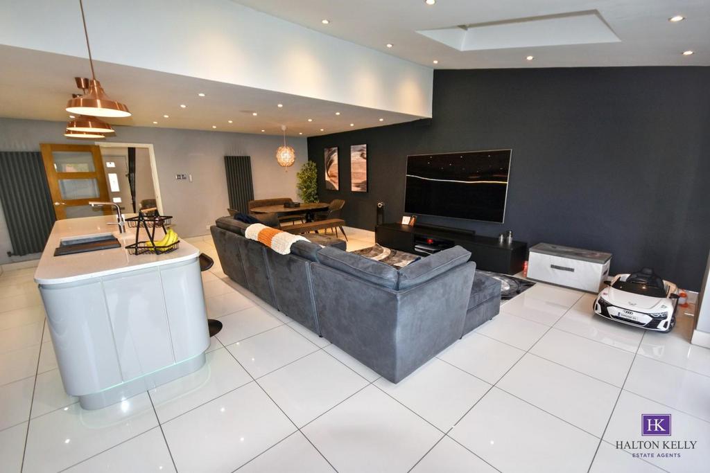 Open plan family kitchen
